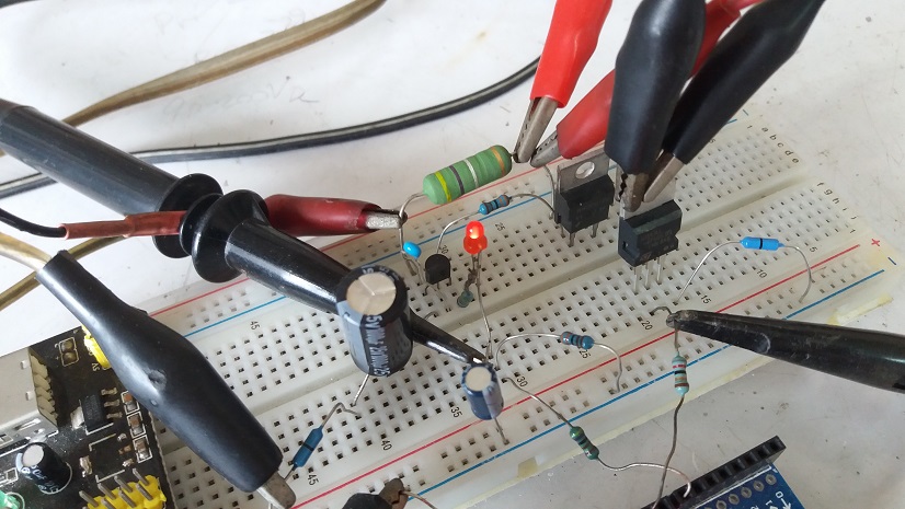 Overcurrent protection for DC motor using Analog comparator Module of Arduino UNO