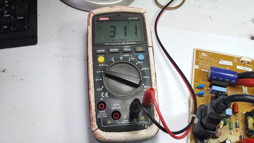 Flyback Converter SMPS Control by using  FSGM300N