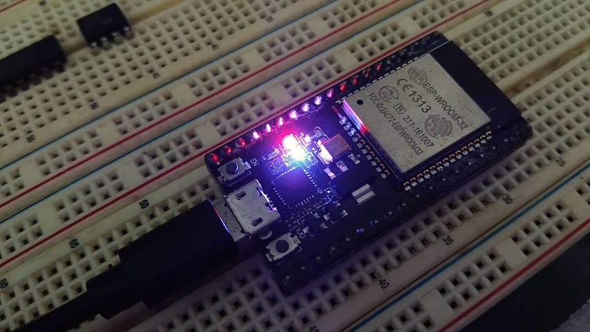 NodeMCU ESP32 Bluetooth Communication with Arduino