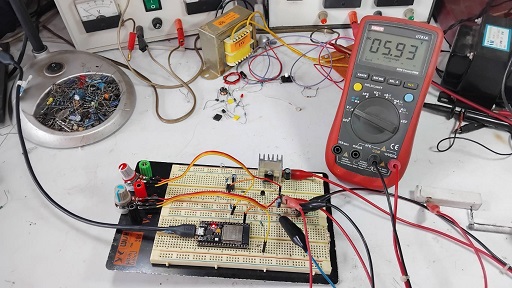 ESP32 DAC and ADC Control DC Power Supply