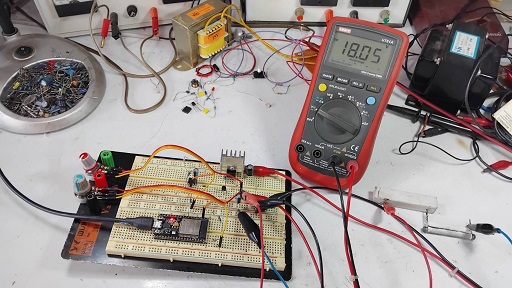 ESP32 DAC and ADC Control DC Power Supply
